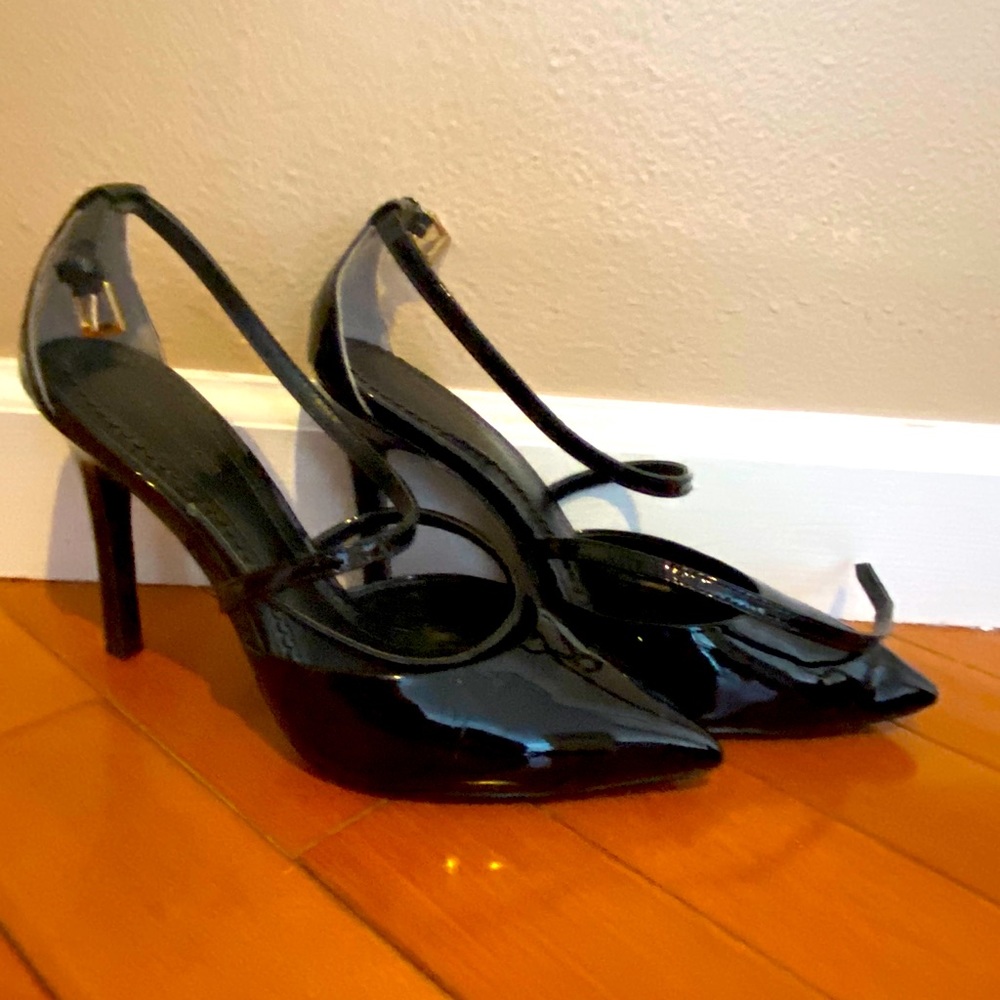Pour La Victoire Cheyenne pointed toe heels